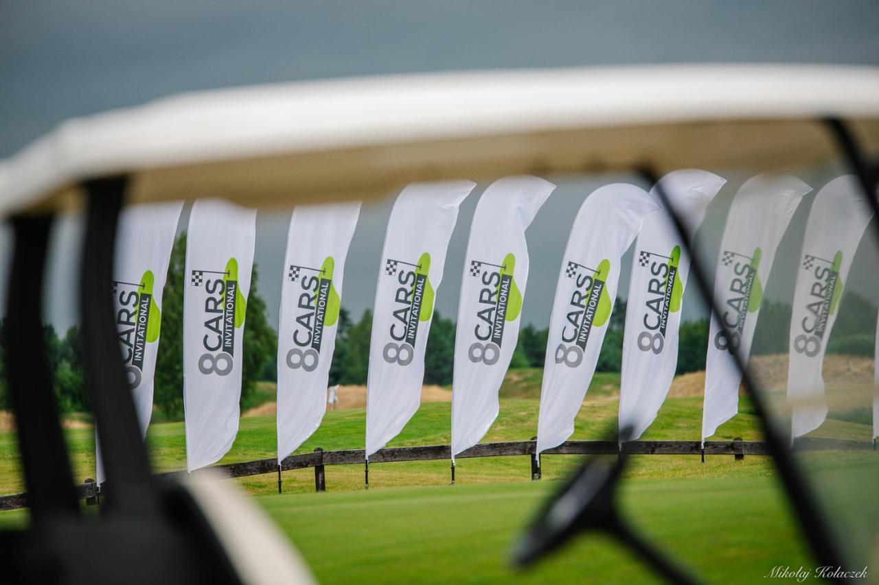 Golf Apartament W Sobieniach Sobienie Jeziory Eksteriør billede