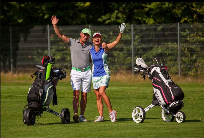 Golf Apartament W Sobieniach Sobienie Jeziory Eksteriør billede
